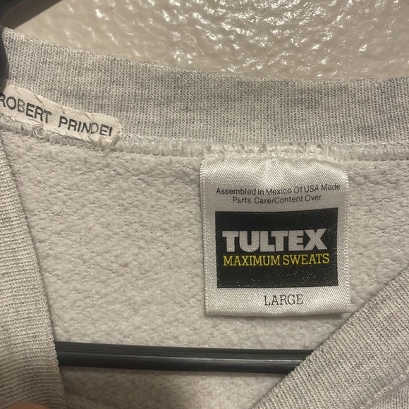 Vintage 1994 Tasmanian Devil Santa Crewneck - Picture 4 of 7